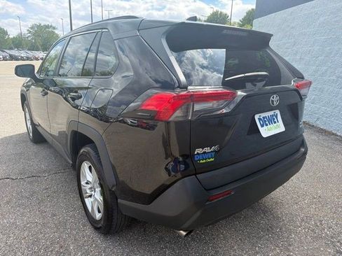 Used 2021 Toyota RAV4 XLE w/ XLE Grade Weather Package AWD/4WD image 3