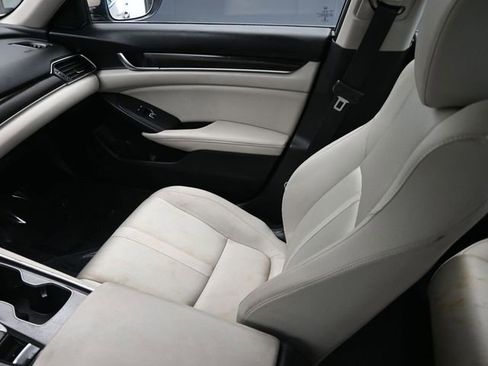 Certified 2018 Honda Accord EX image 11