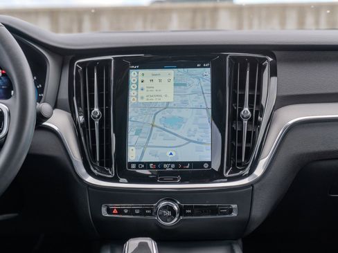 Used 2024 Volvo S60 B5 Plus w/ Climate Package image 24