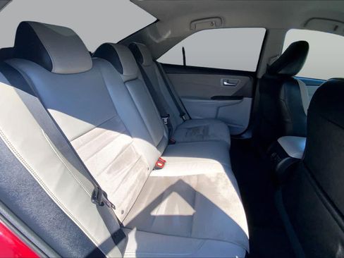 Used 2017 Toyota Camry XSE FWD image 17