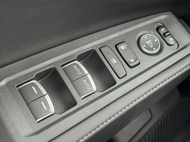 Used 2025 Honda Accord Sport image 22