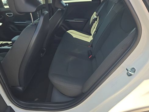 New 2026 Kia K4 FWD image 15