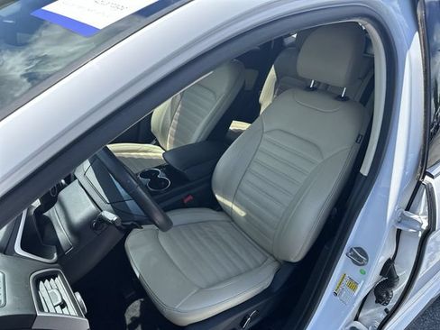 Certified 2018 Ford Edge SEL w/ Equipment Group 201A FWD image 12