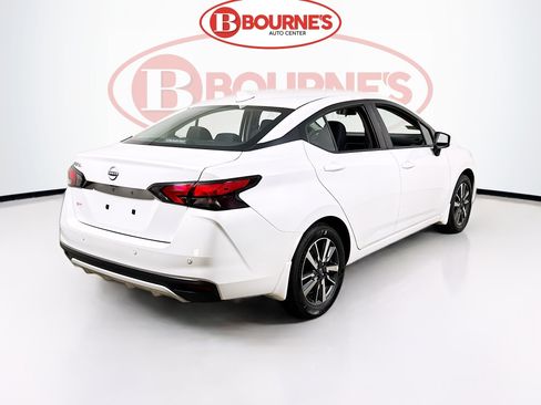 Used 2025 Nissan Versa SV w/ Trunk Package image 8