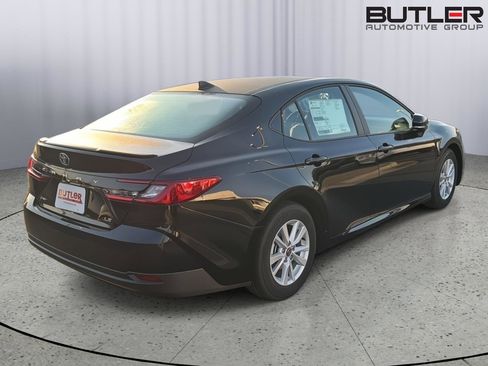 New 2026 Toyota Camry LE FWD image 6