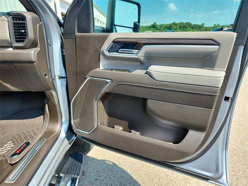 New 2025 Chevrolet Silverado 2500 LT w/ Safety Package image 31