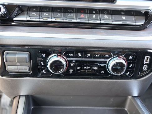 New 2026 GMC Sierra 1500 SLT image 21