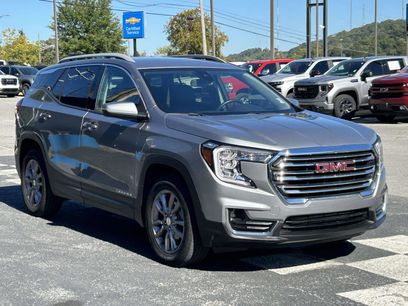 Used 2024 GMC Terrain SLT