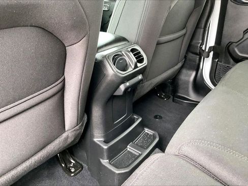 Used 2023 Jeep Wrangler Unlimited w/ Cold Weather Group AWD/4WD image 27