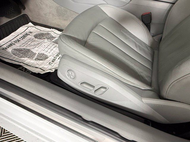 Used 2018 Audi A5 2.0T Premium w/ Convenience Package AWD/4WD image 17