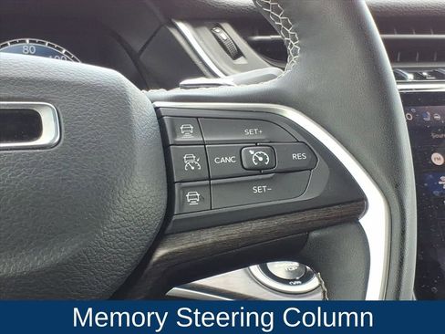 Used 2024 Jeep Grand Cherokee L Limited w/ Luxury Tech Group II image 13