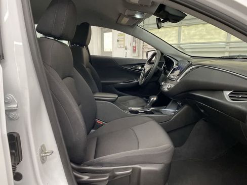 Used 2023 Chevrolet Malibu LT image 20
