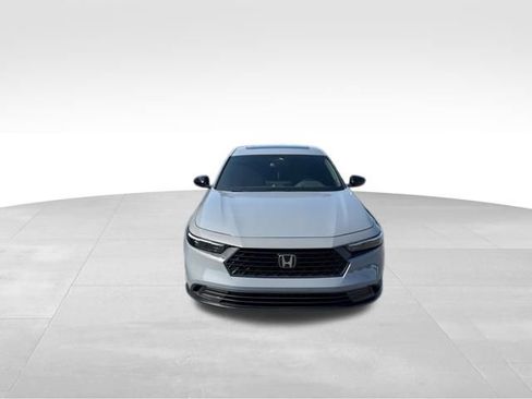 Used 2023 Honda Accord Sport image 3