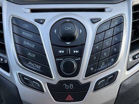 Used 2012 Ford Fiesta SE FWD image 19