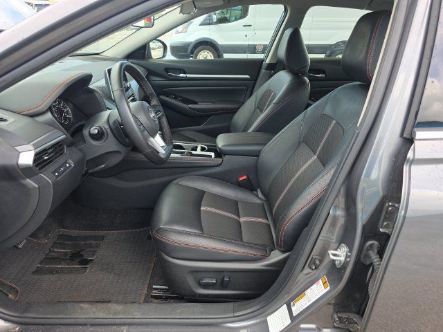Used 2025 Nissan Altima 2.5 SR FWD image 5