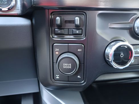 New 2026 Ford F250 Lariat w/ Black Appearance Package AWD/4WD image 15