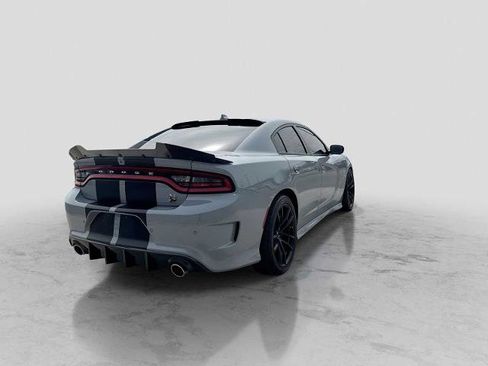 Used 2022 Dodge Charger Scat Pack w/ Dynamics Package RWD image 6