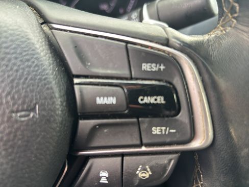 Used 2020 Honda Insight Touring image 12