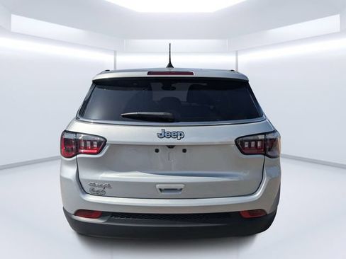 Used 2025 Jeep Compass Sport AWD/4WD image 4