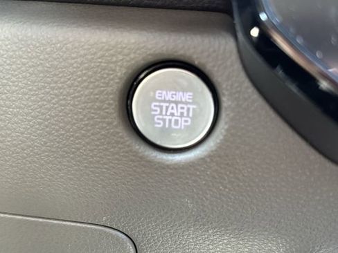 Used 2026 Kia Carnival SX FWD image 17