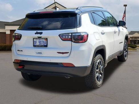 New 2026 Jeep Compass Trailhawk w/ Sun, Sound & Navigation Group AWD/4WD image 3