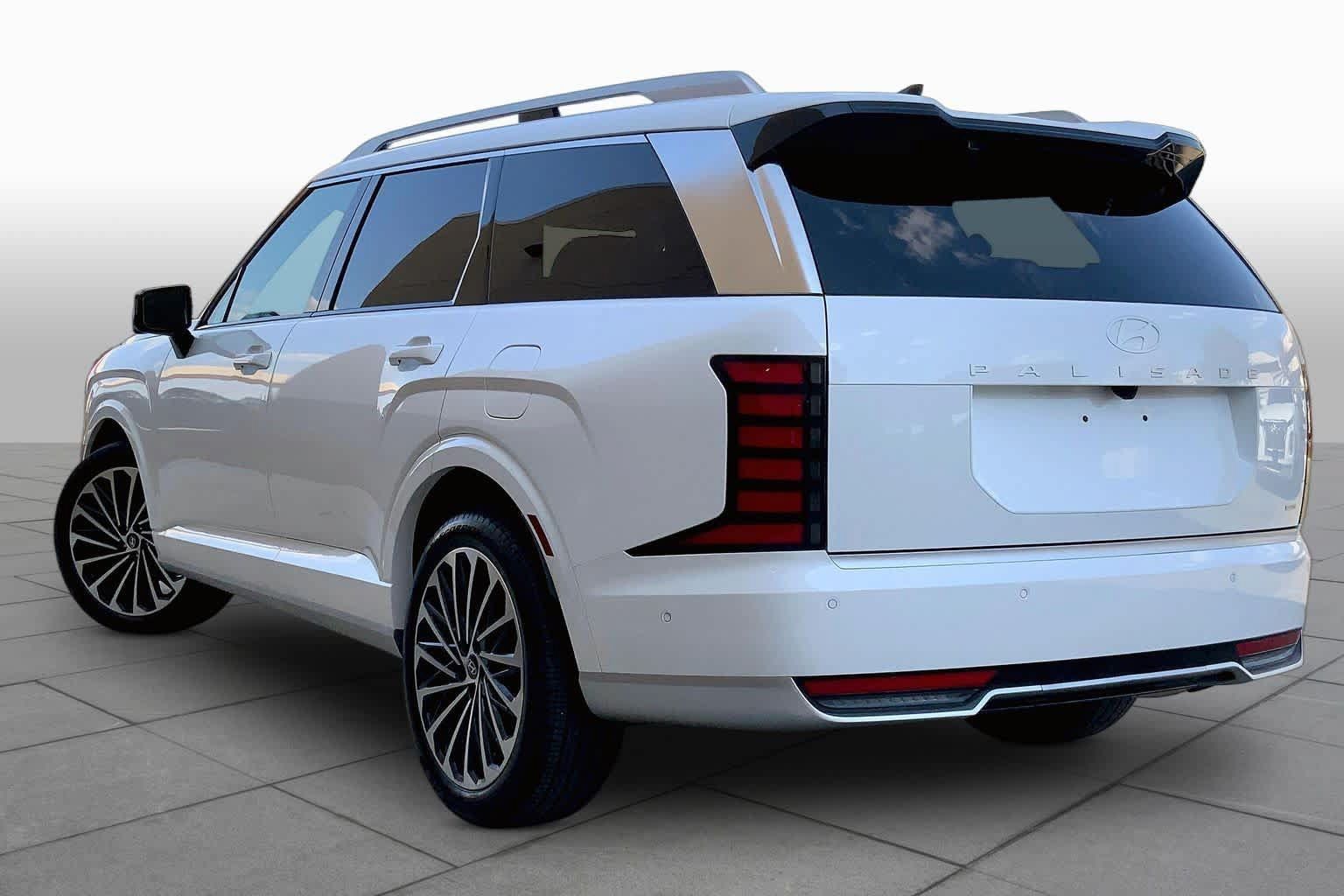 Used 2026 Hyundai Palisade Calligraphy AWD/4WD image 12