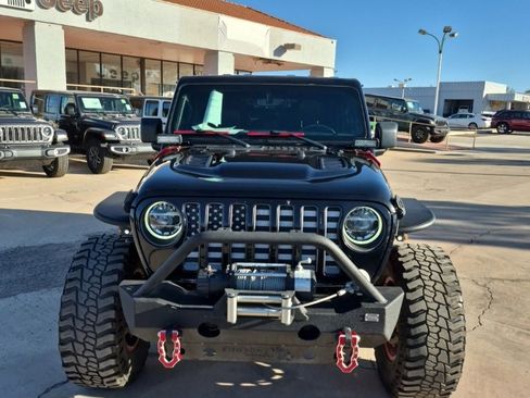 Used 2018 Jeep Wrangler Unlimited Rubicon image 2