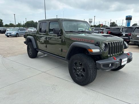 Used 2023 Jeep Gladiator Mojave w/ LED Lighting Group AWD/4WD image 8