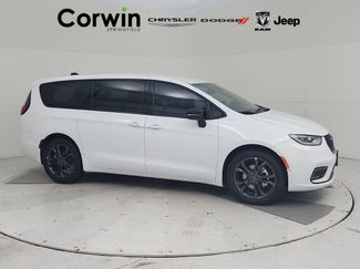 New 2026 Chrysler Pacifica Select 360° Tour