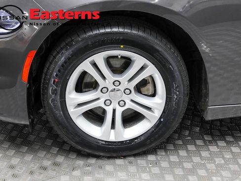 Used 2022 Dodge Charger SXT image 63