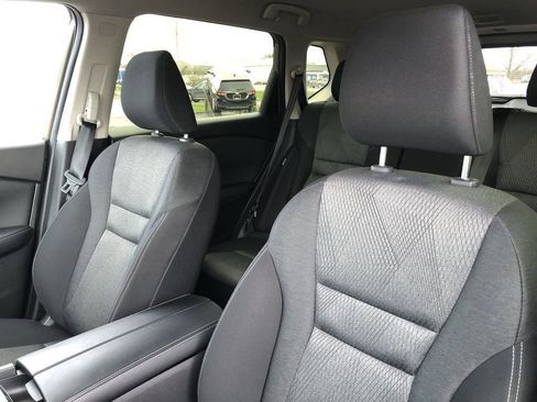 Used 2025 Nissan Rogue SV AWD/4WD image 22