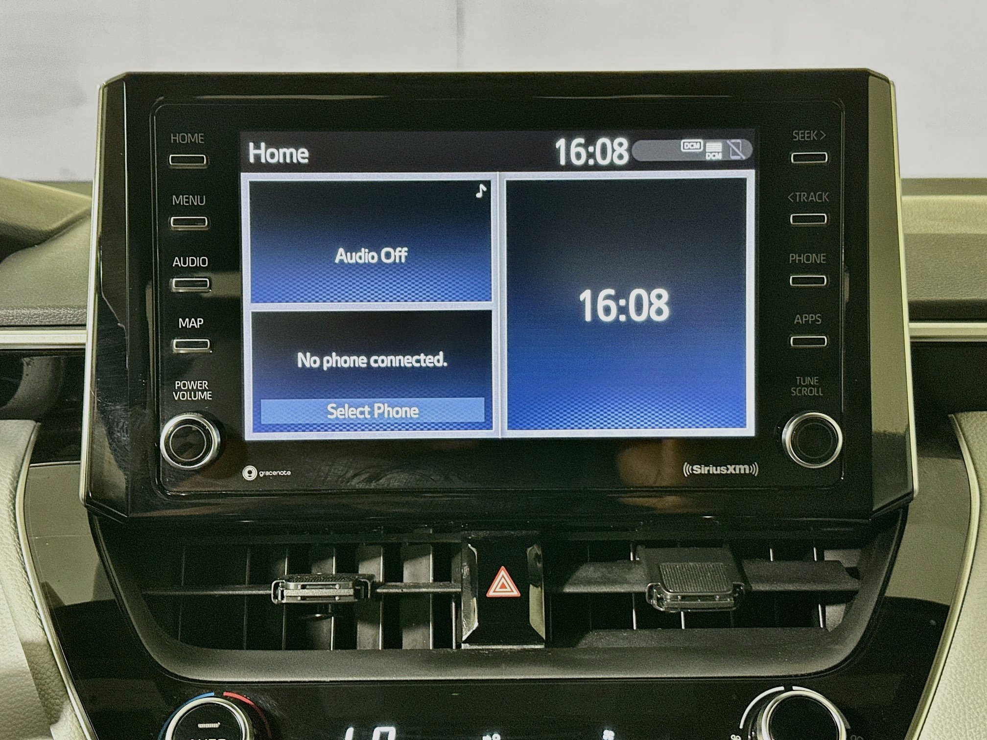 Used 2021 Toyota Corolla SE FWD image 23