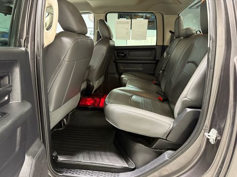 Used 2015 RAM 2500 Tradesman w/ Chrome Appearance Group image 14