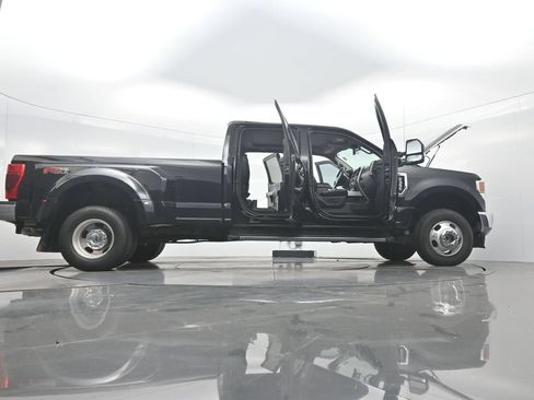 Used 2021 Ford F350 Lariat w/ Lariat Ultimate Package AWD/4WD image 43