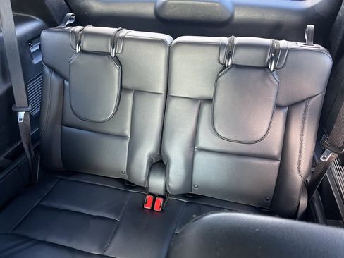 Used 2020 Ford Explorer XLT w/ Equipment Group 202A image 11