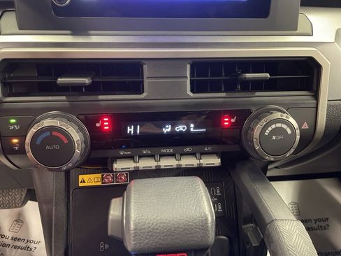 Used 2025 Toyota 4Runner TRD Off-Road AWD/4WD image 24