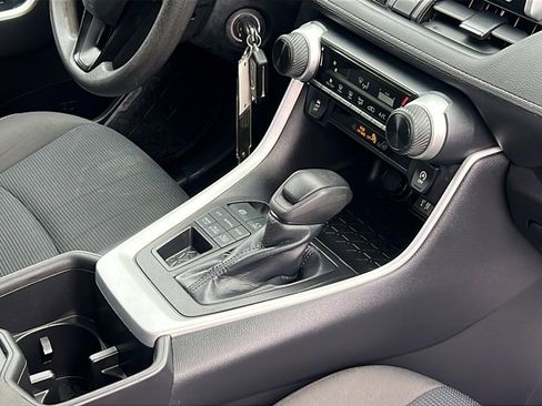 Used 2023 Toyota RAV4 LE image 12