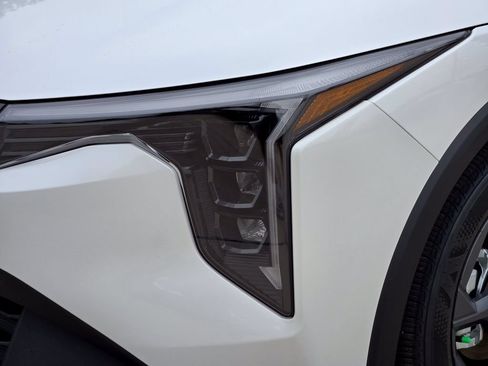 New 2026 Kia K4 FWD image 7