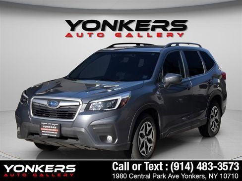 Used 2021 Subaru Forester Premium image 1