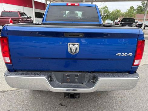 Used 2018 RAM 2500 Tradesman w/ Chrome Appearance Group AWD/4WD image 10