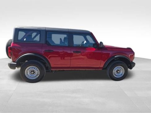 New 2025 Ford Bronco 4-Door image 9