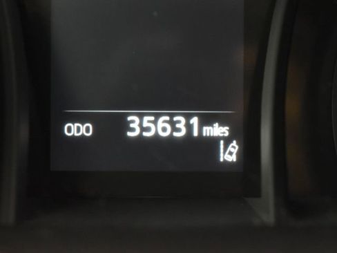 Used 2022 Toyota Camry LE image 14