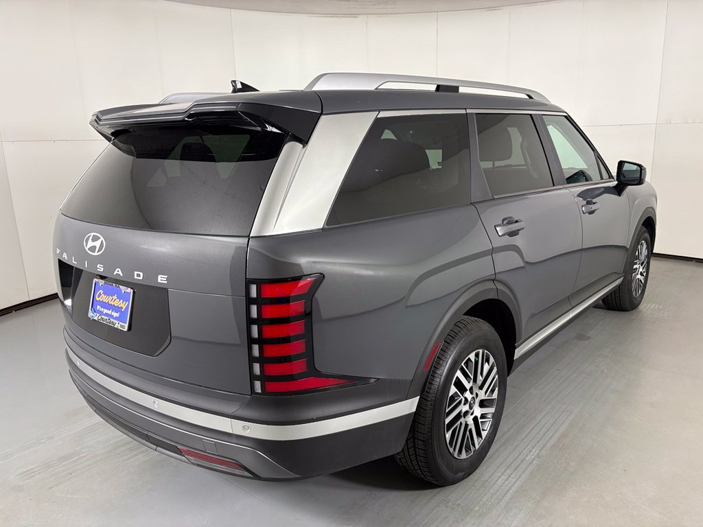 Used 2026 Hyundai Palisade SEL FWD image 8