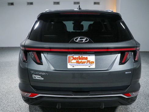Used 2022 Hyundai Tucson SEL w/ Convenience + Premium Package AWD/4WD image 8