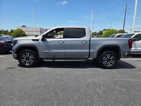 Used 2023 GMC Sierra 1500 AT4 w/ AT4 Premium Package AWD/4WD image 4
