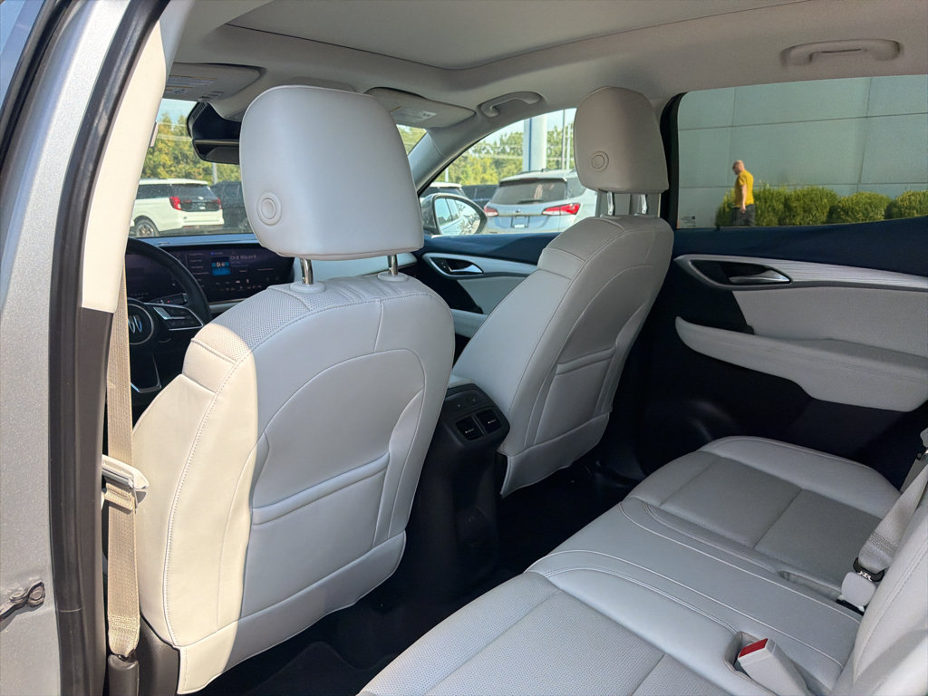 Used 2025 Buick Envision Avenir AWD/4WD image 13