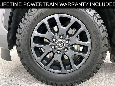 Used 2023 Toyota Sequoia Platinum AWD/4WD image 12