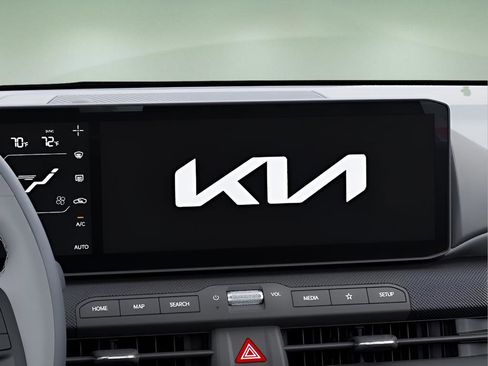 New 2025 Kia K4 EX image 38