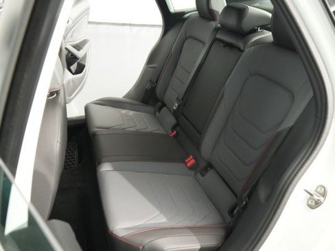 Used 2025 Volkswagen Jetta GLI Autobahn FWD image 44