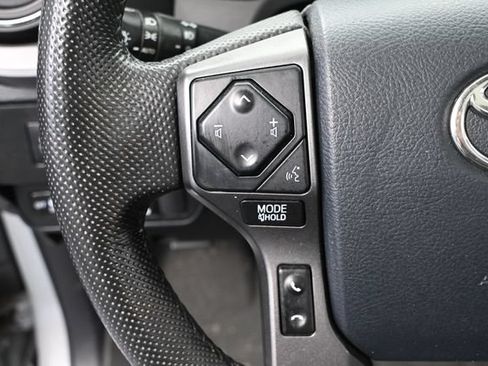 Used 2020 Toyota Tacoma TRD Sport AWD/4WD image 24